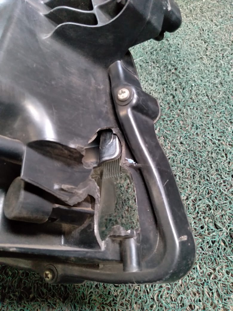 Farol Voxy 2013 HID LH