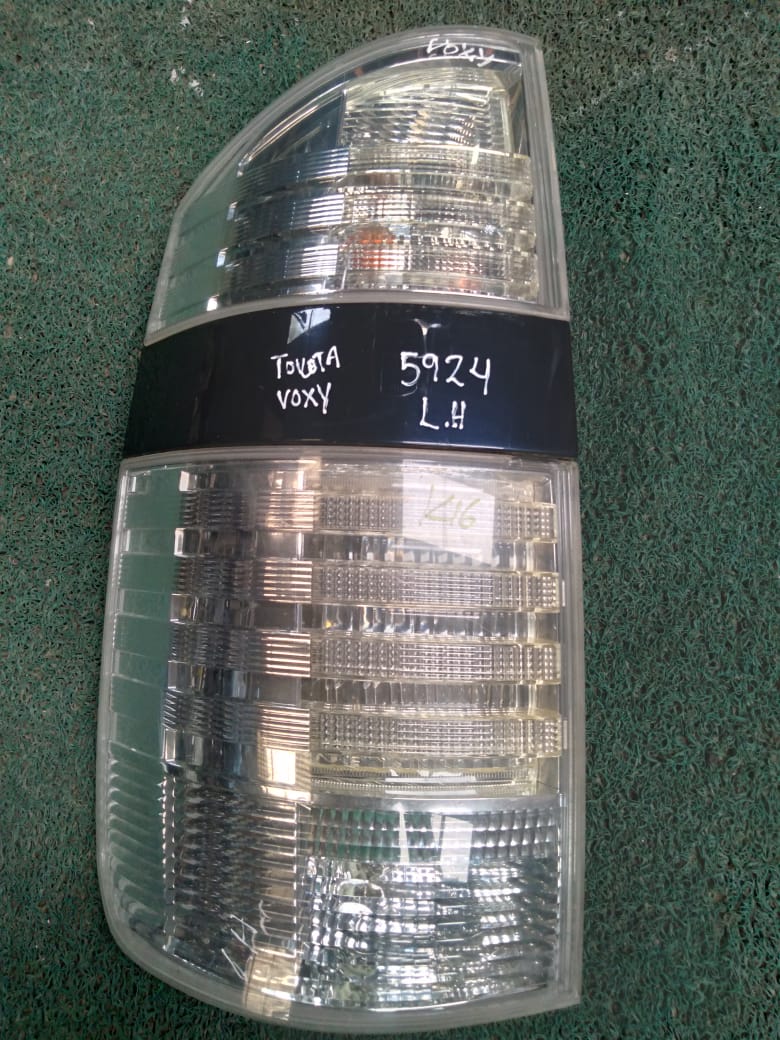 Stop Voxy 2004 LH
