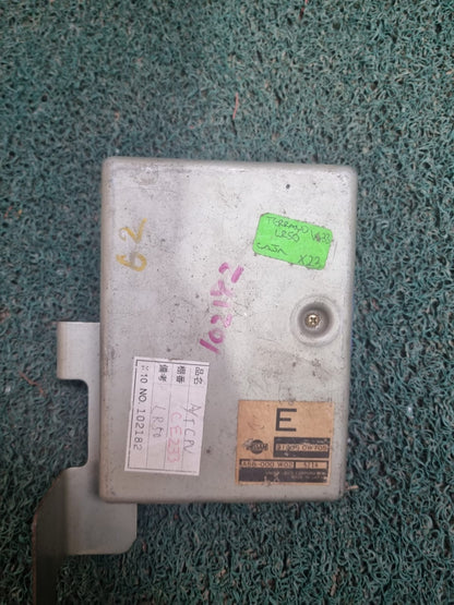 Cerebro TERRANO VG33 E