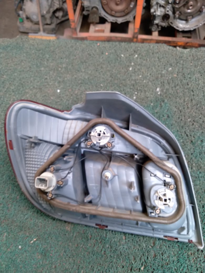 Stop Vitz 2004 RH