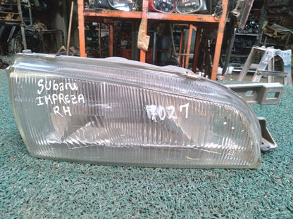 Farol Impreza 1998 RH