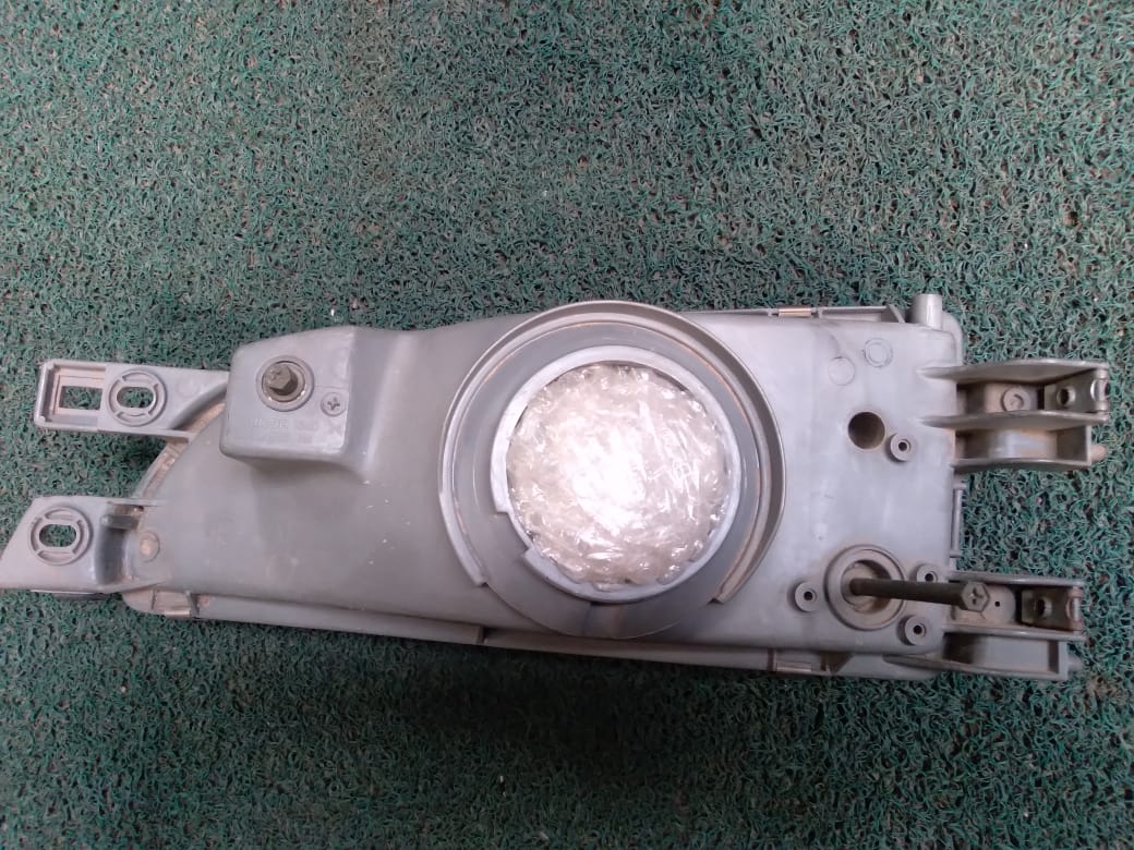 Farol Impreza 1998 RH