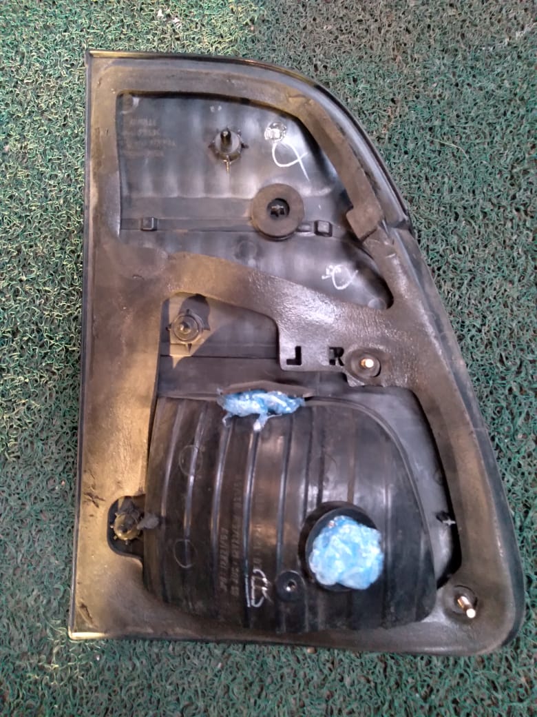 Stop/Embellecedor Land Cruiser 1998 RH