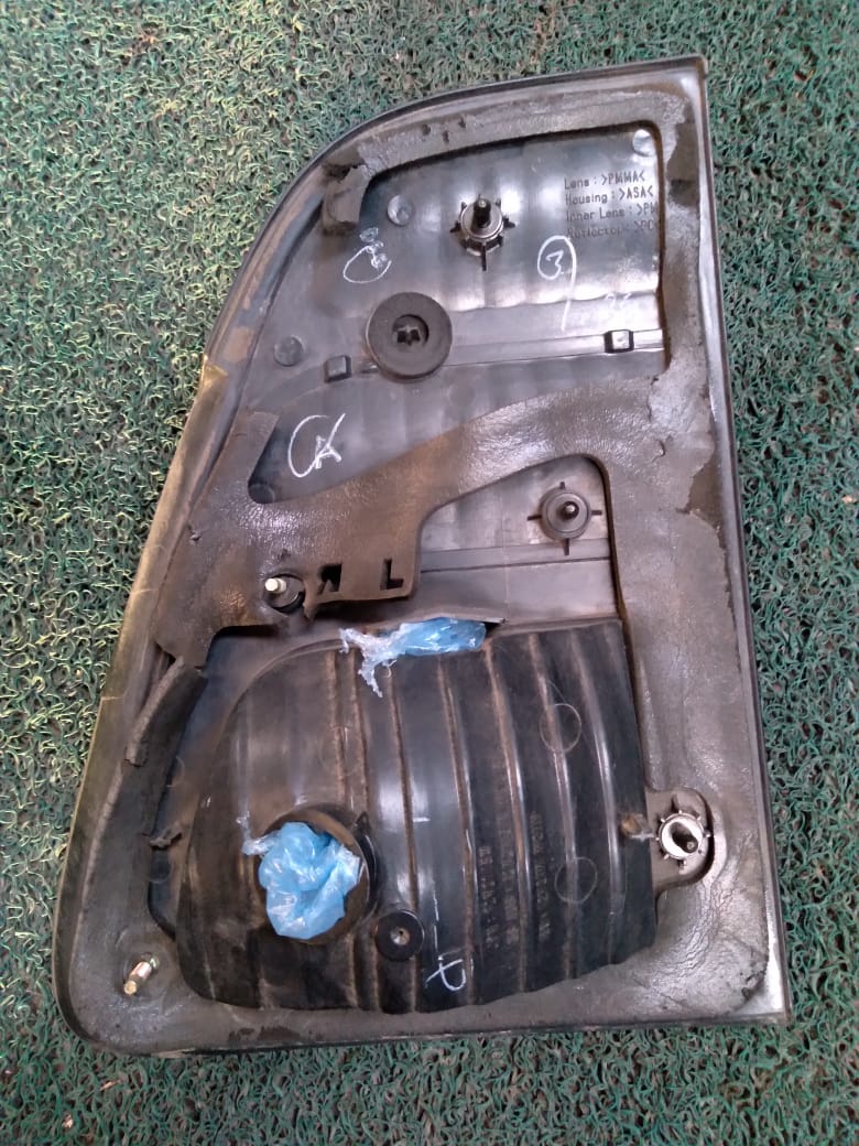 Stop/Embellecedor Land Cruiser 1998 LH