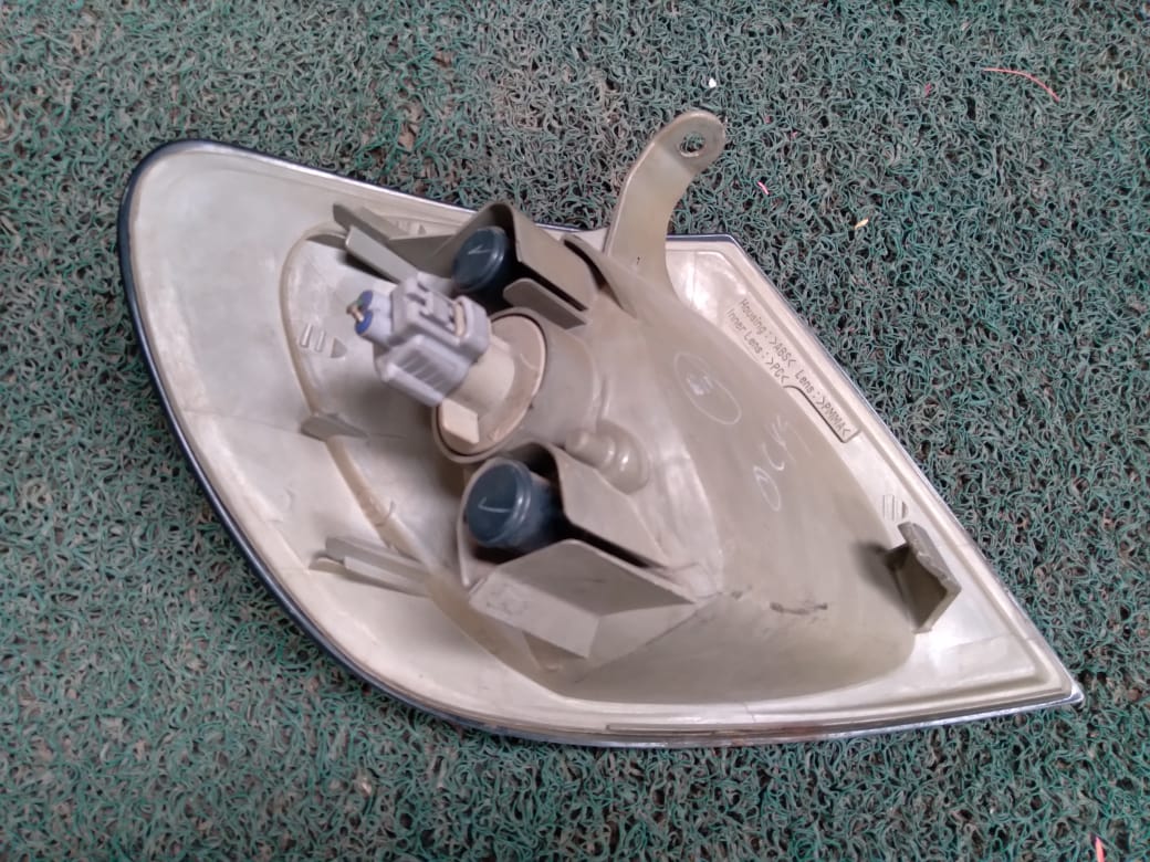 Guiñador Toyota Caldina 1997 RH