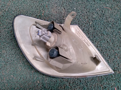 Guiñador Toyota Caldina 1997 RH