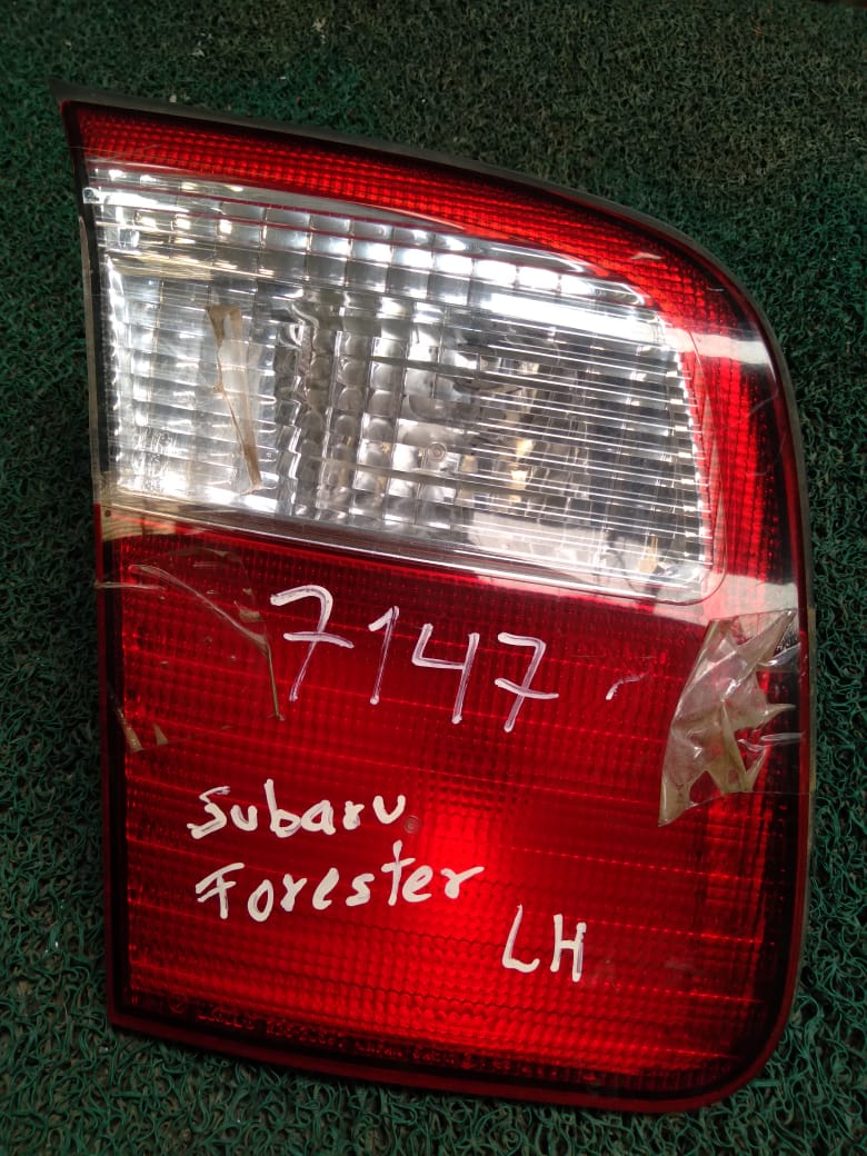 Stop embellecedor Forester 2000 LH