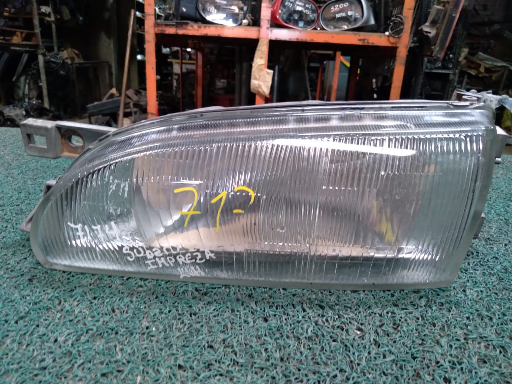 Farol Impreza 1998 LH