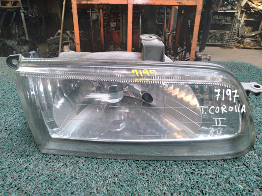 Farol Corolla 2 1997 RH
