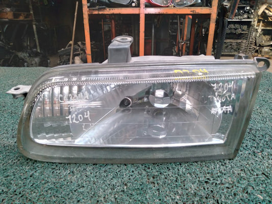 Farol Corolla 2 1997 LH