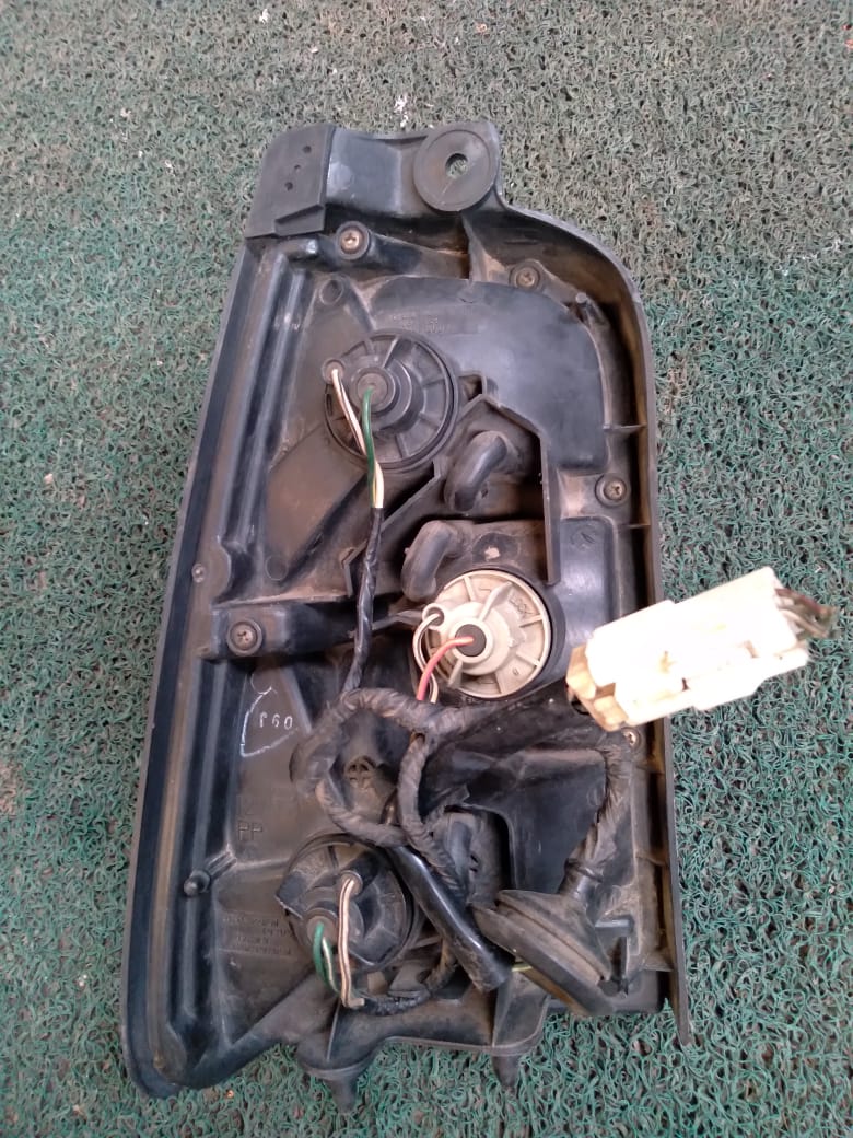 Stop Corolla huevito 1992 RH