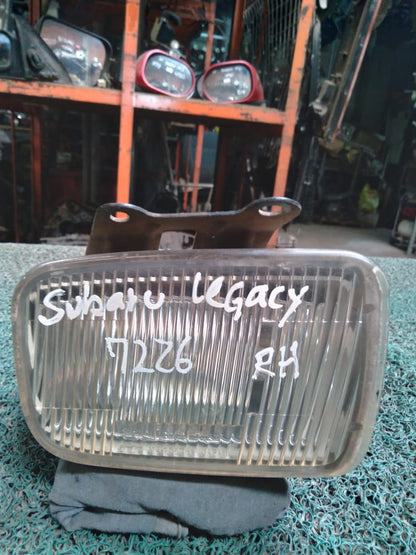 Rompenieblas Subaru Legacy Par
