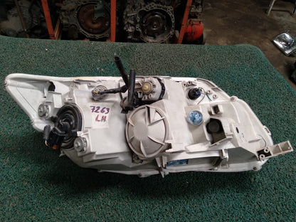 Farol Fielder-Axio 2007 LH