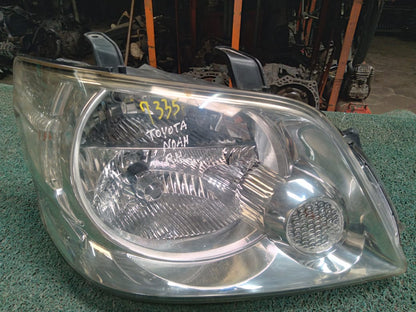 Farol Noah 2004 RH