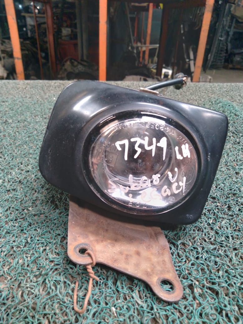 Rompenieblas Subaru Legacy Par
