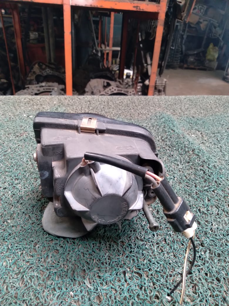Rompenieblas Subaru Legacy Par