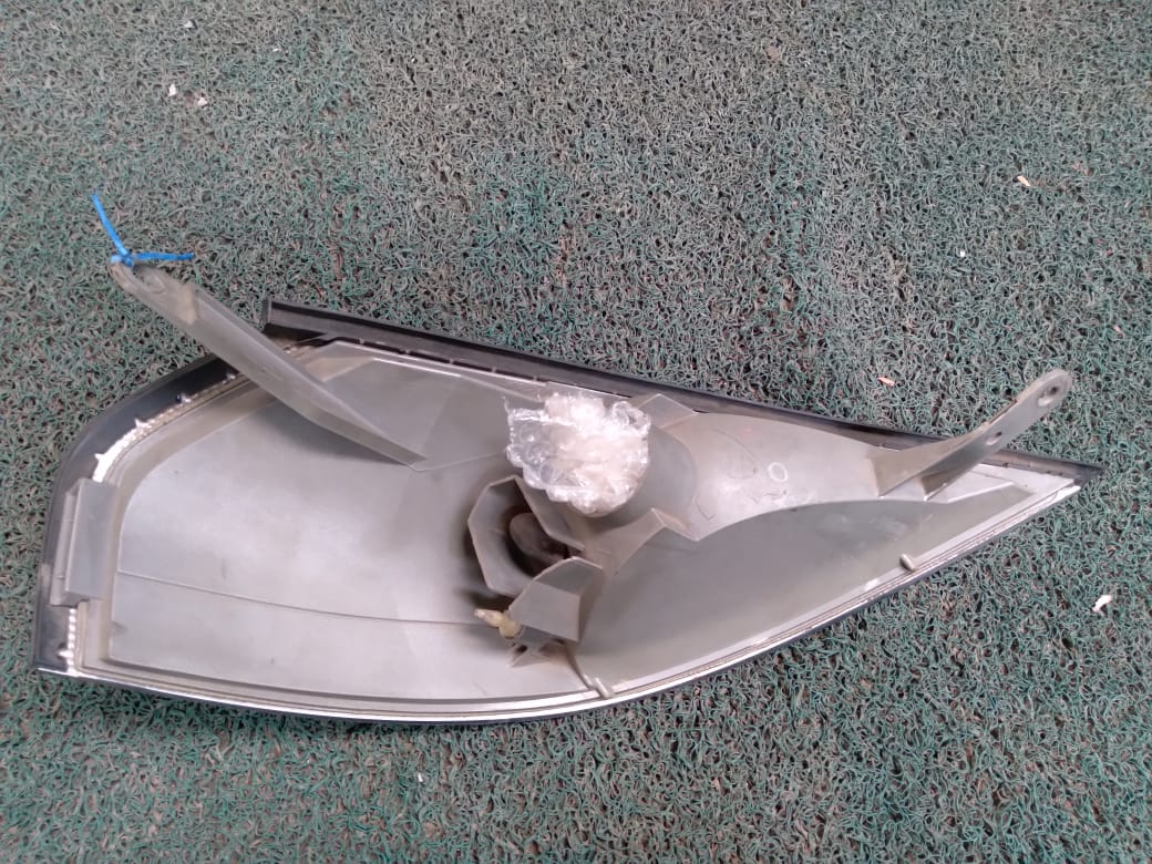 Guiñador Nissan Serena 1997 LH