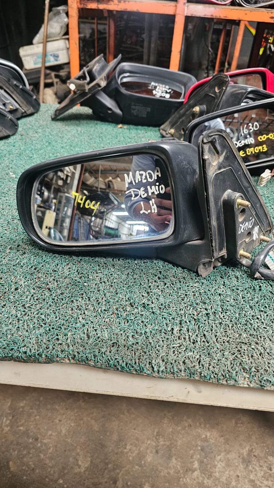Retrovisor Demio LH