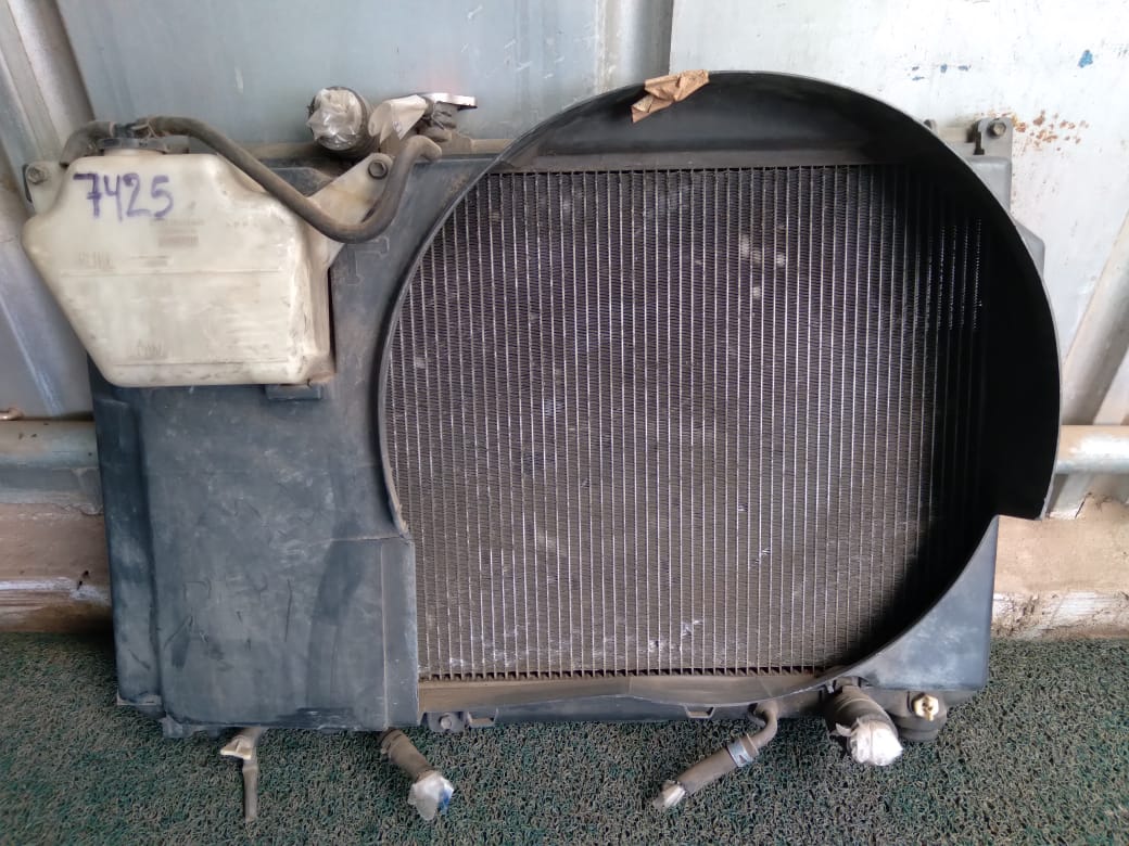 Radiador de agua Toyota Crown 2JZ-Ge