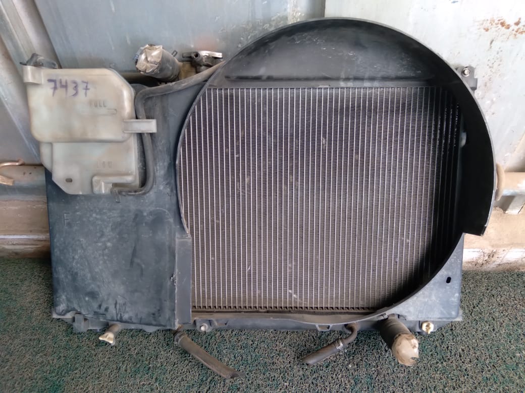 Radiador de agua Toyota 1JZ