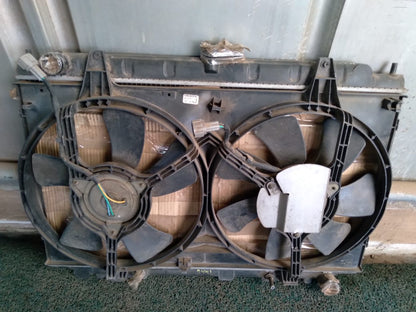 Radiador de agua Nissan