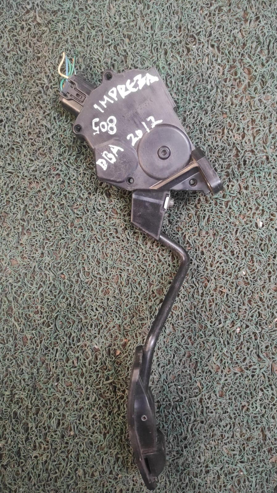 Pedal de aceleracion Subaru Impreza