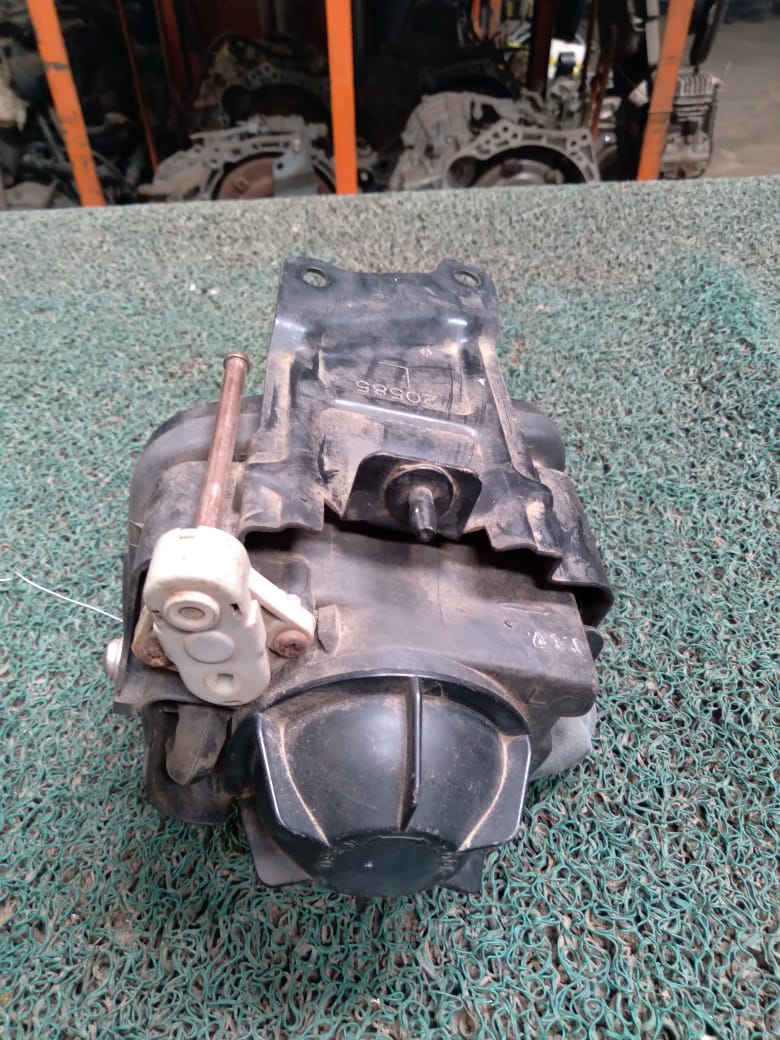 Rompenieblas Subaru Legacy Par