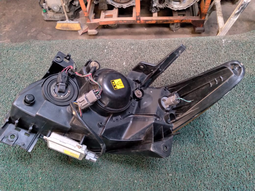 Farol MPV 2006 RH