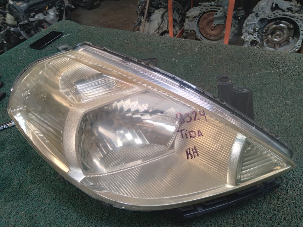 Farol Tiida 2006 RH