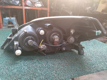 Farol Primera 2003 RH