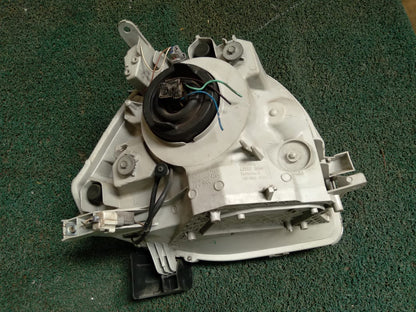 Farol Sienta 2004 LH