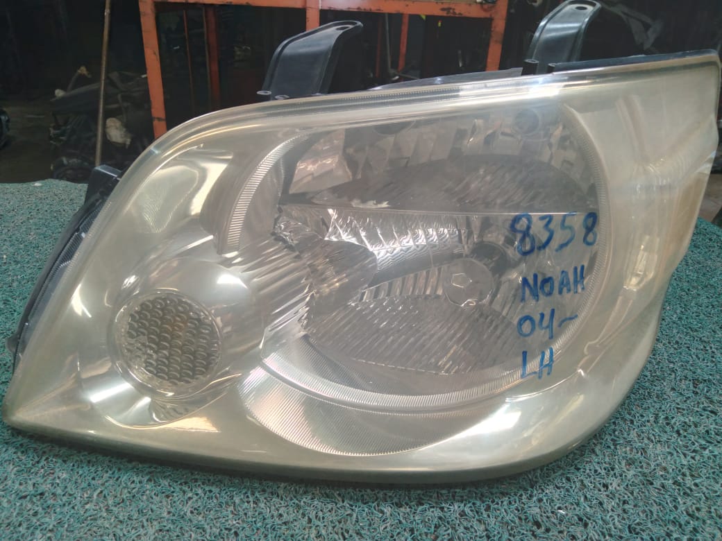 Farol Noah 2004 LH