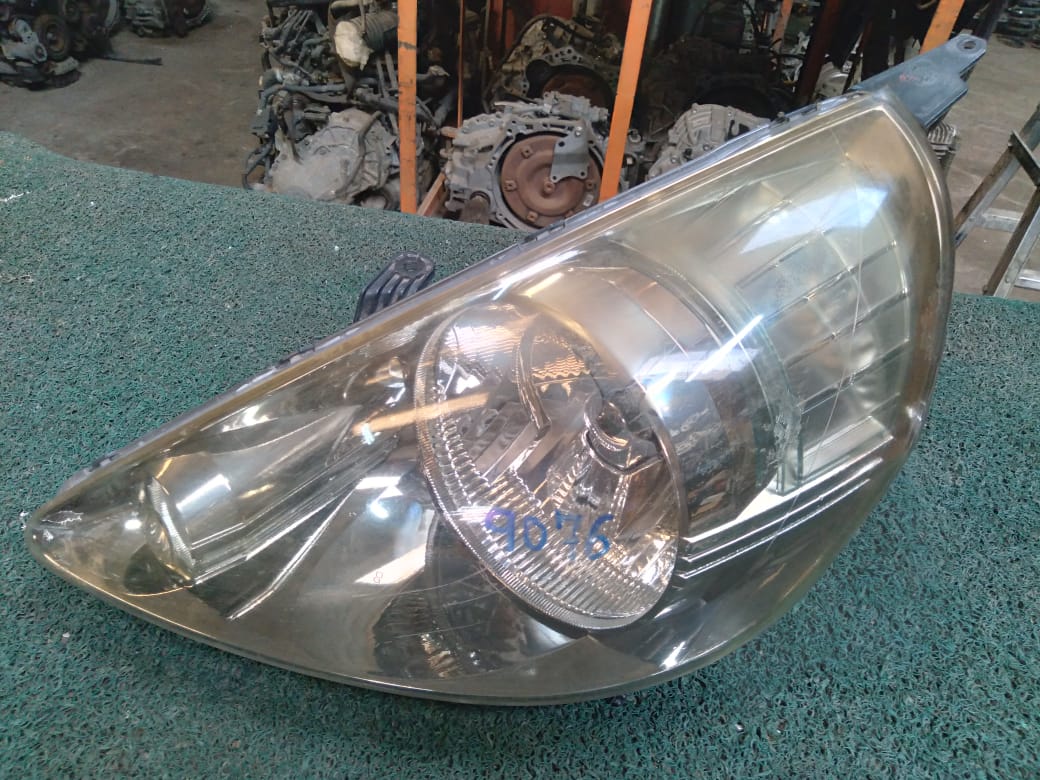Farol Fit 2006 LH