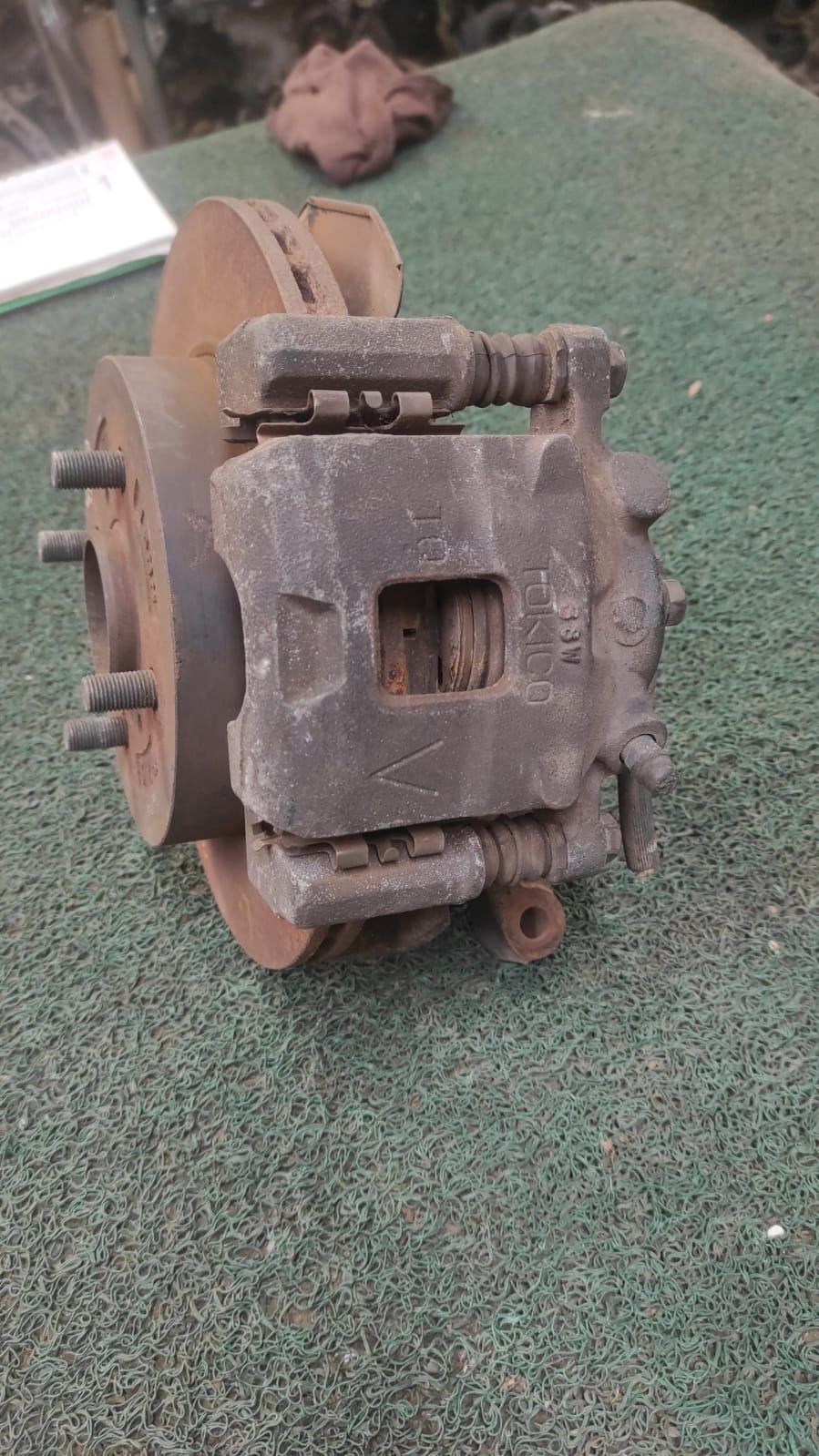 Macero Delantero LH Suzuki Swift 2000