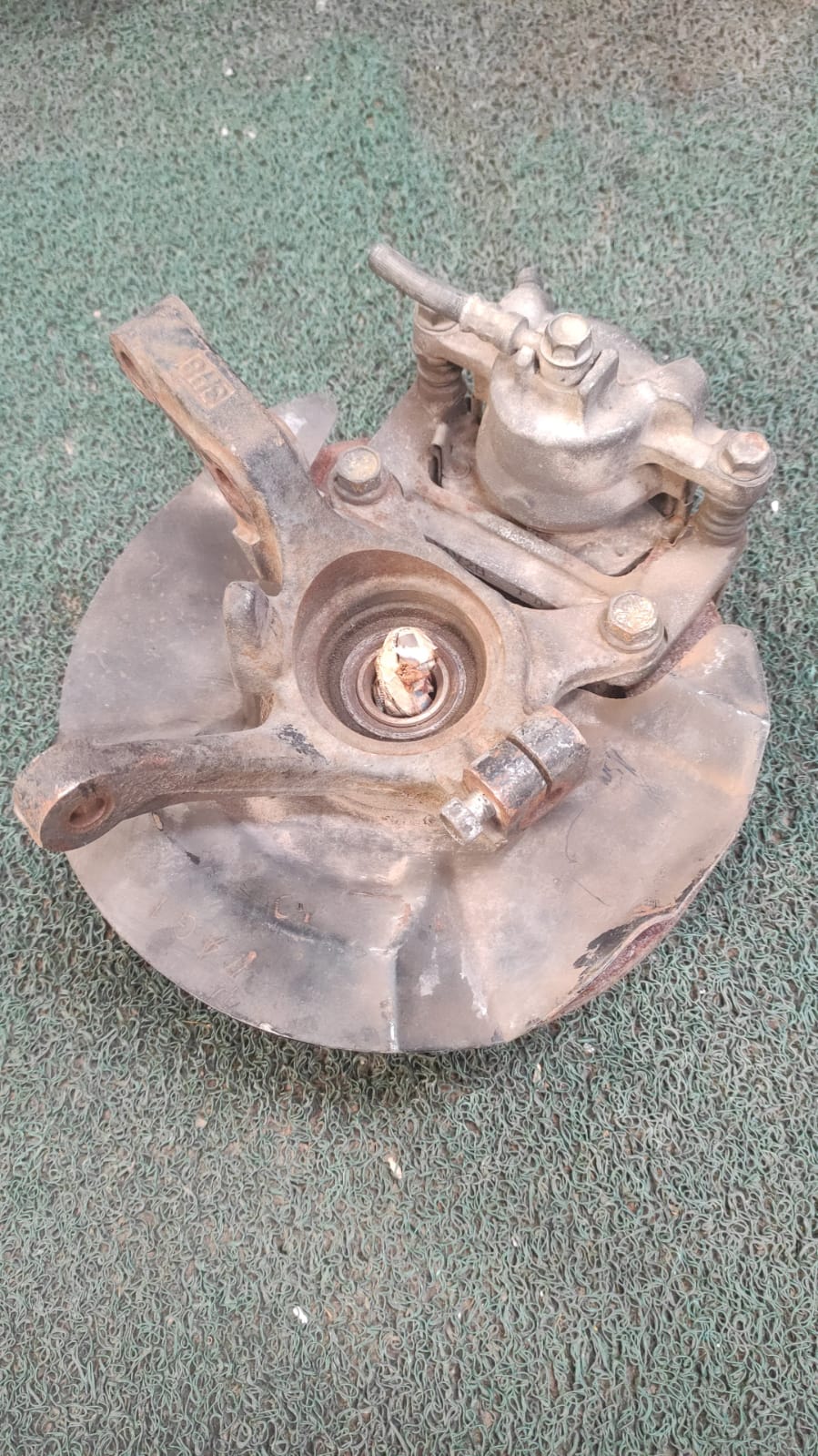 Macero Delantero LH Suzuki Swift 2000