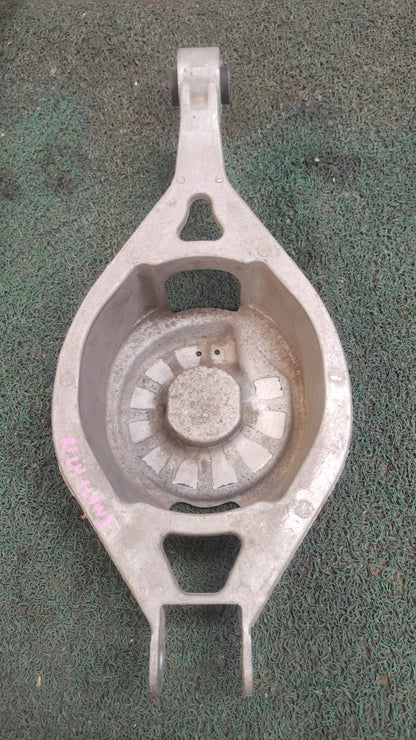 Brazo de control inferior de bandeja trasera Nissan 350z