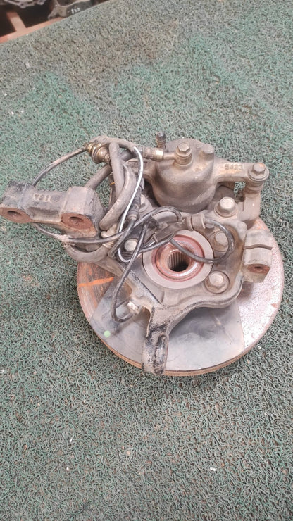 Macero Delantero LH Nissan Note