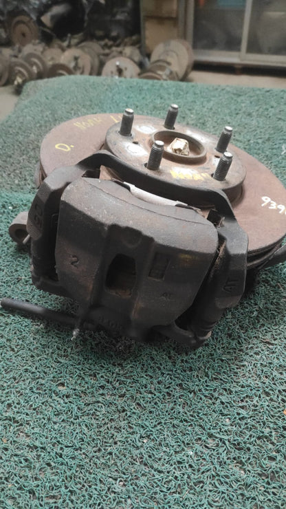 Macero Delantero LH Toyota Noah AZR60