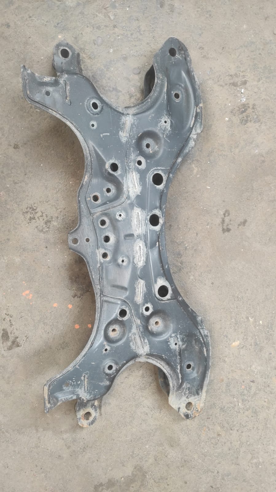 Puente delantero Toyota noah 1AZ