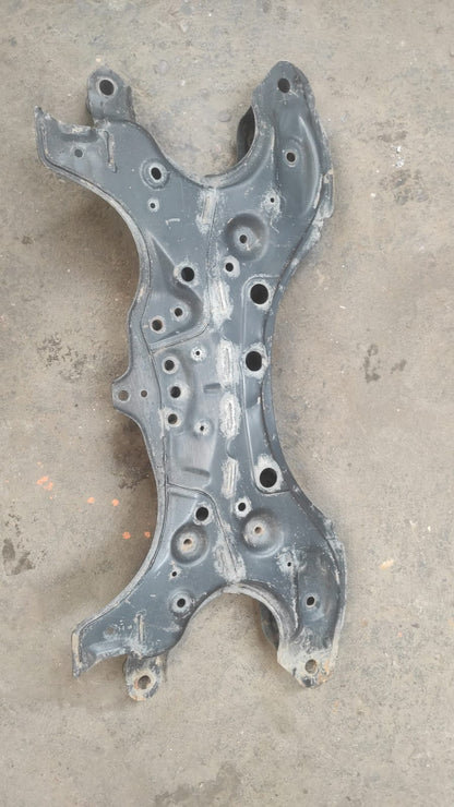 Puente delantero Toyota noah 1AZ