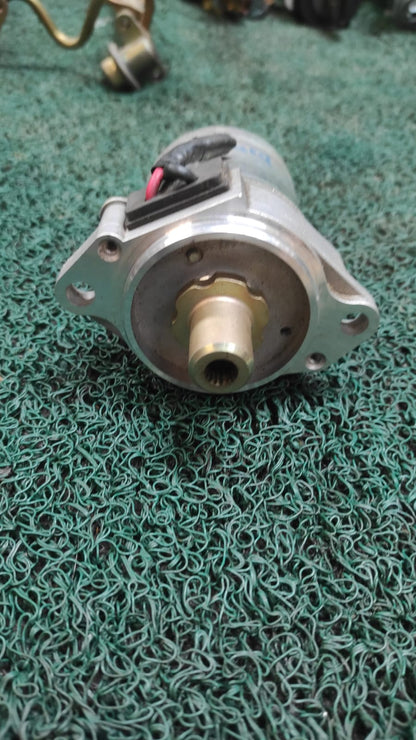 Bomba de dirección asistida Nissan