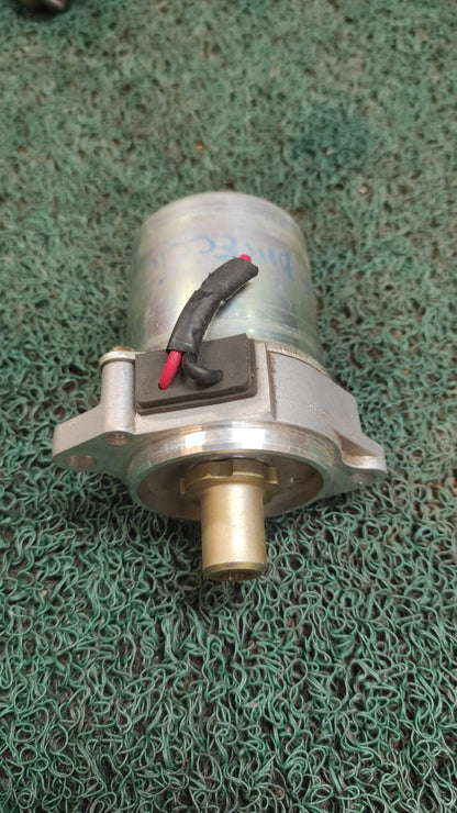 Bomba de dirección asistida Nissan