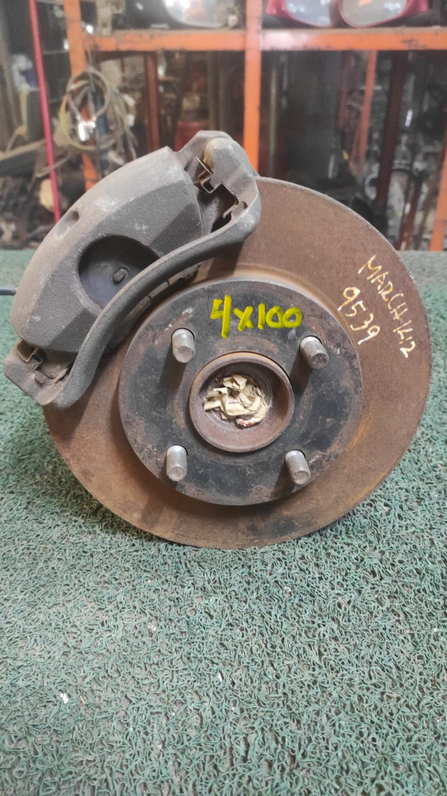 Macero Delantero RH Nissan March K12