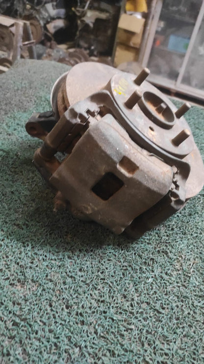 Macero Delantero RH Nissan Bluebird