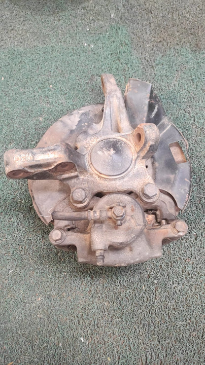 Macero Delantero LH Nissan Bluebird