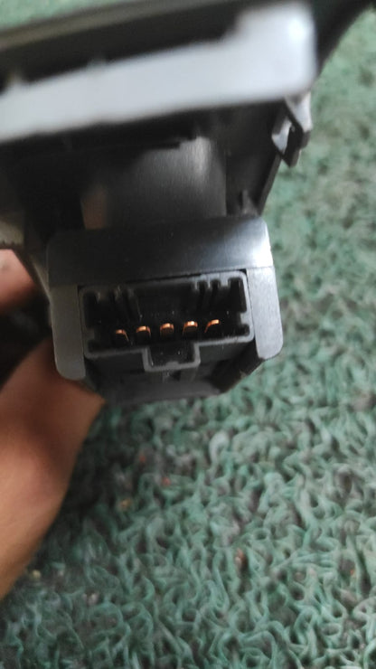 Botón levanta vidrios honda Fit