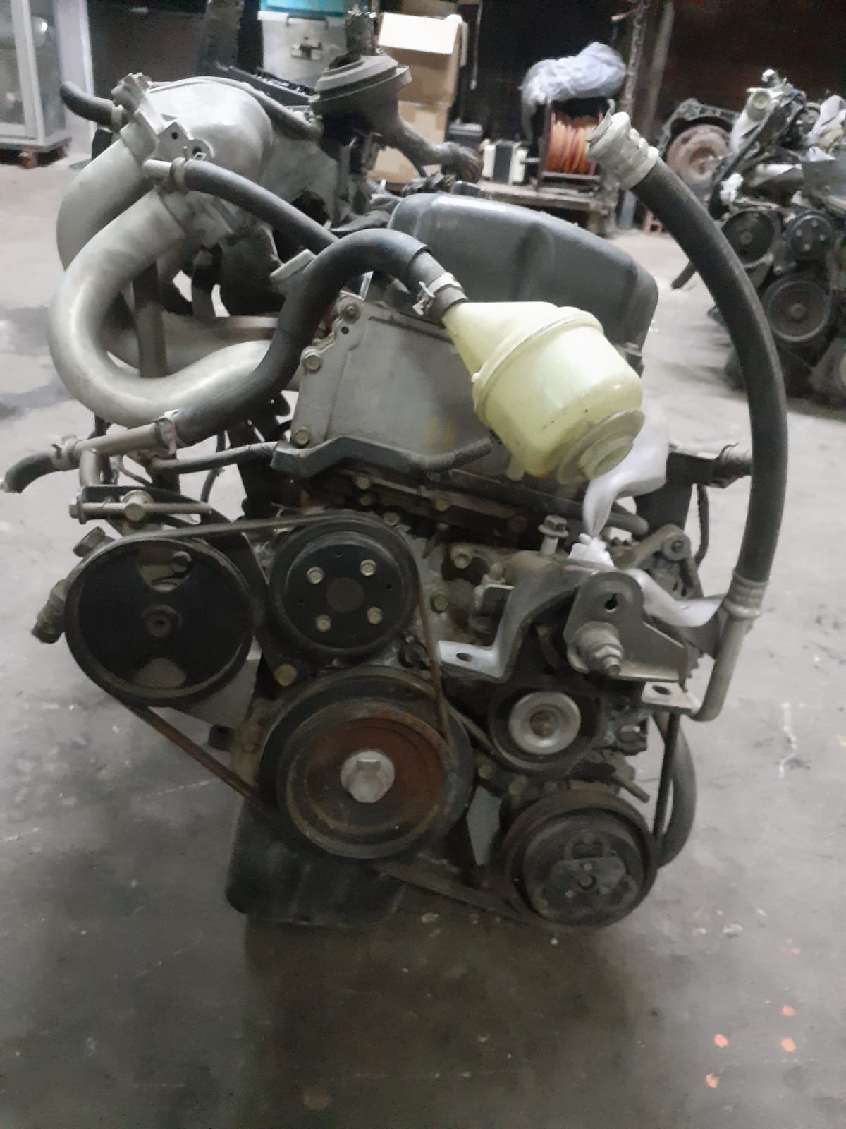 Motor Nissan QG13 Casi completo