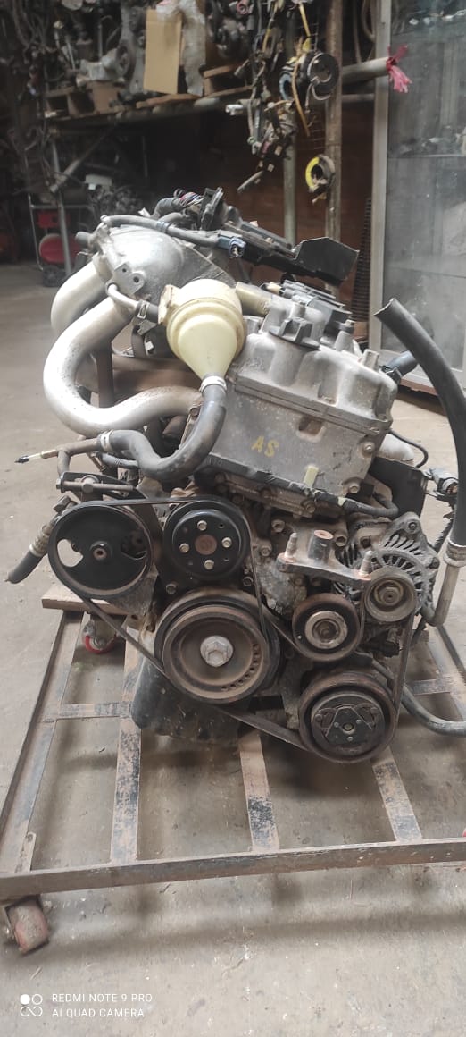 Motor completo sin caja Nissan QG15