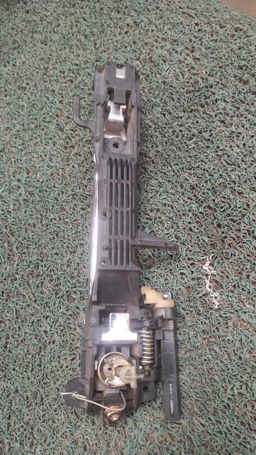 Jalador delantero RH Lexus