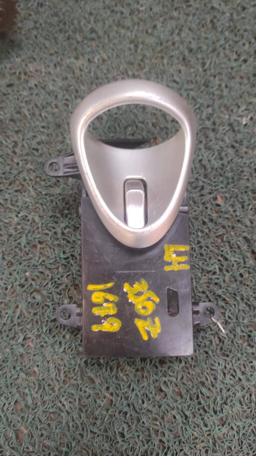 Jalador delantero interno LH 350Z (roto)